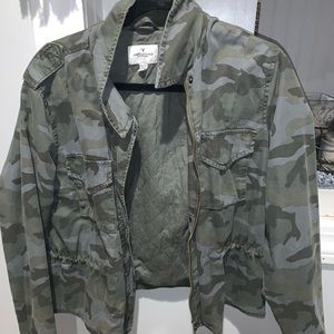 AMERICAN EAGLE CAMO JACKET